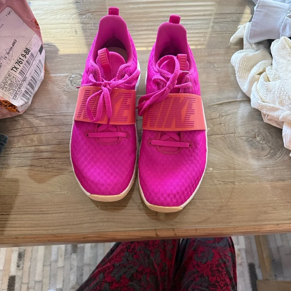 Hot pink and Orange Nike Renew women’s tennis shoes - Picture 2 of 7